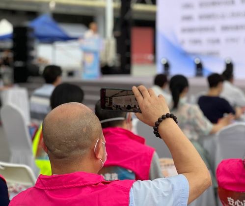 廣州啟動(dòng)首屆安心家政服務(wù)月 5萬(wàn)張“安心服務(wù)證”賦能家政行業(yè)規(guī)范發(fā)展